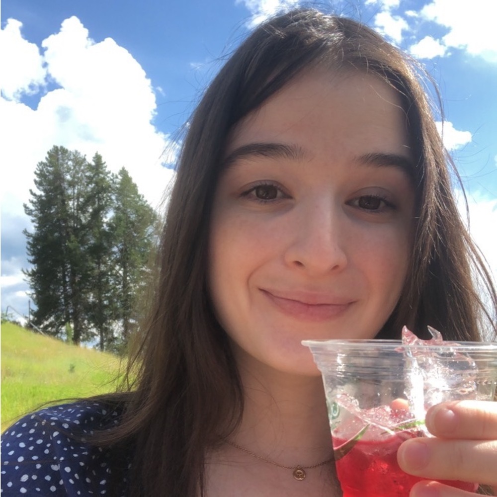 Meet your Posher, Nicole